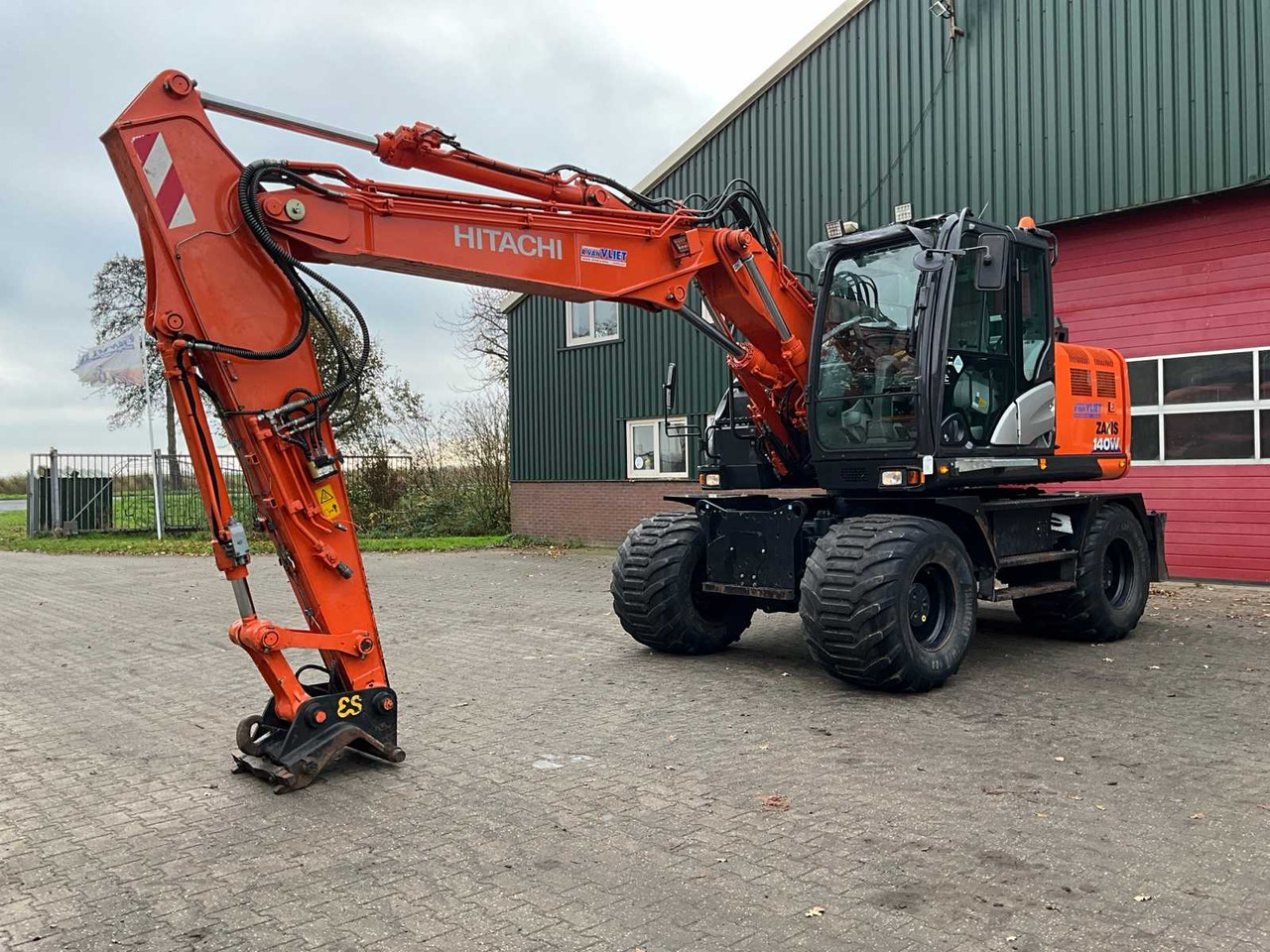 2019 HITACHI WHEELED EXCAVATOR - Mobilbagger: das Bild 1 2019 HITACHI WHEELED EXCAVATOR - Mobilbagger: das Bild 1