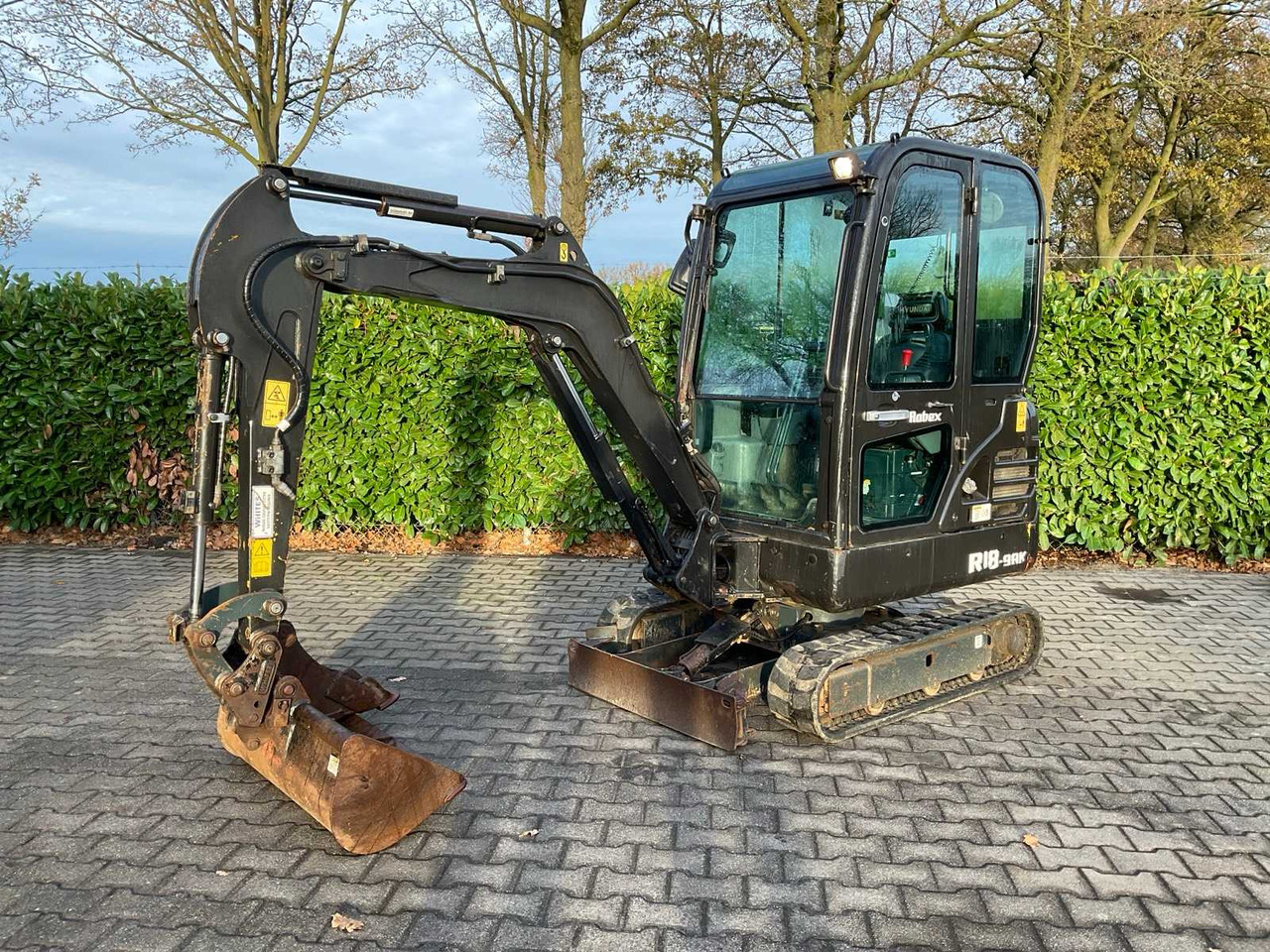 2022 HYUNDAI ROBEX 18-9AK MINI EXCAVATOR - Minibagger: das Bild 1 2022 HYUNDAI ROBEX 18-9AK MINI EXCAVATOR - Minibagger: das Bild 1
