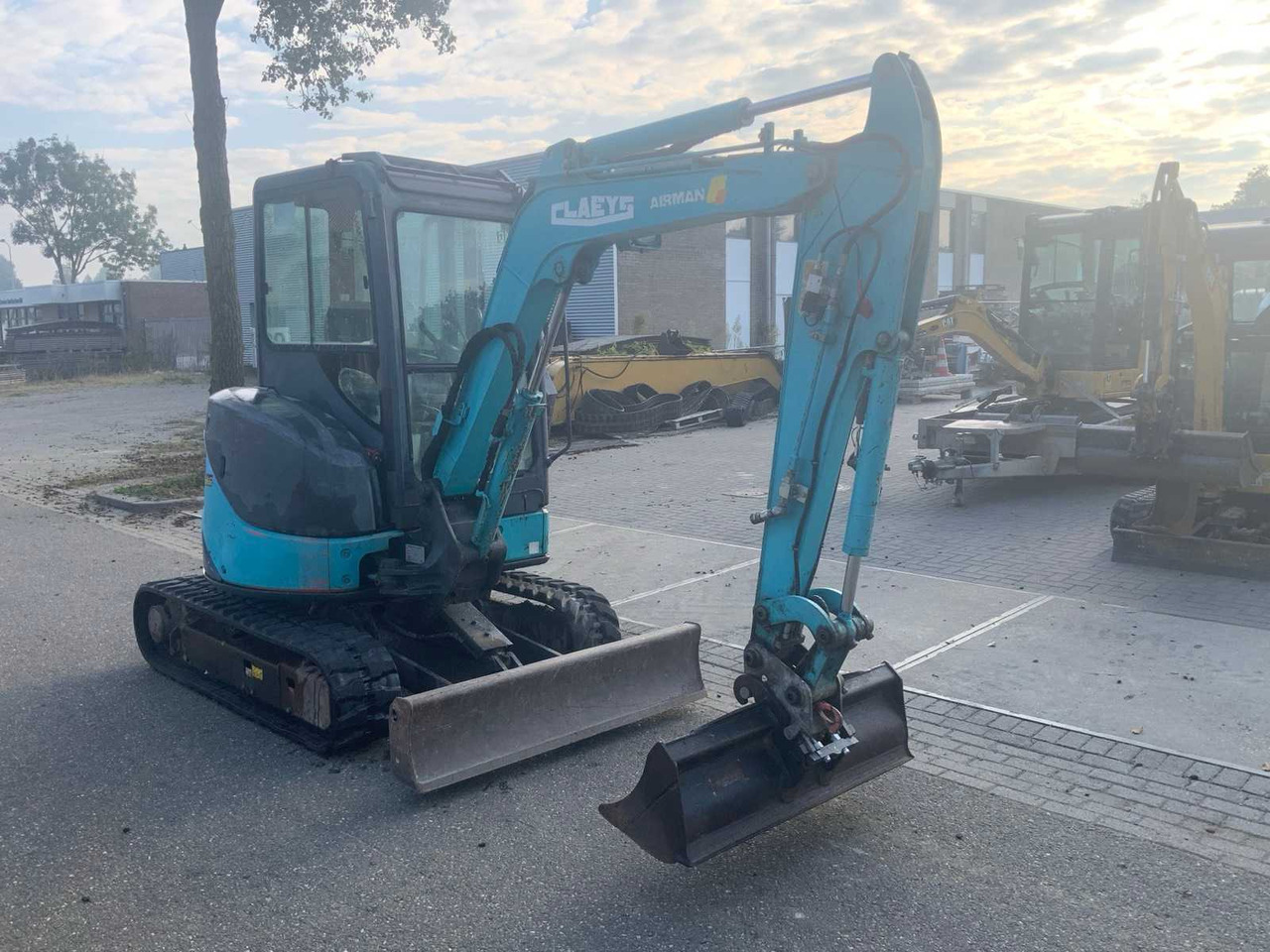 Airman AX30U-4 - Minibagger: das Bild 3 Airman AX30U-4 - Minibagger: das Bild 3