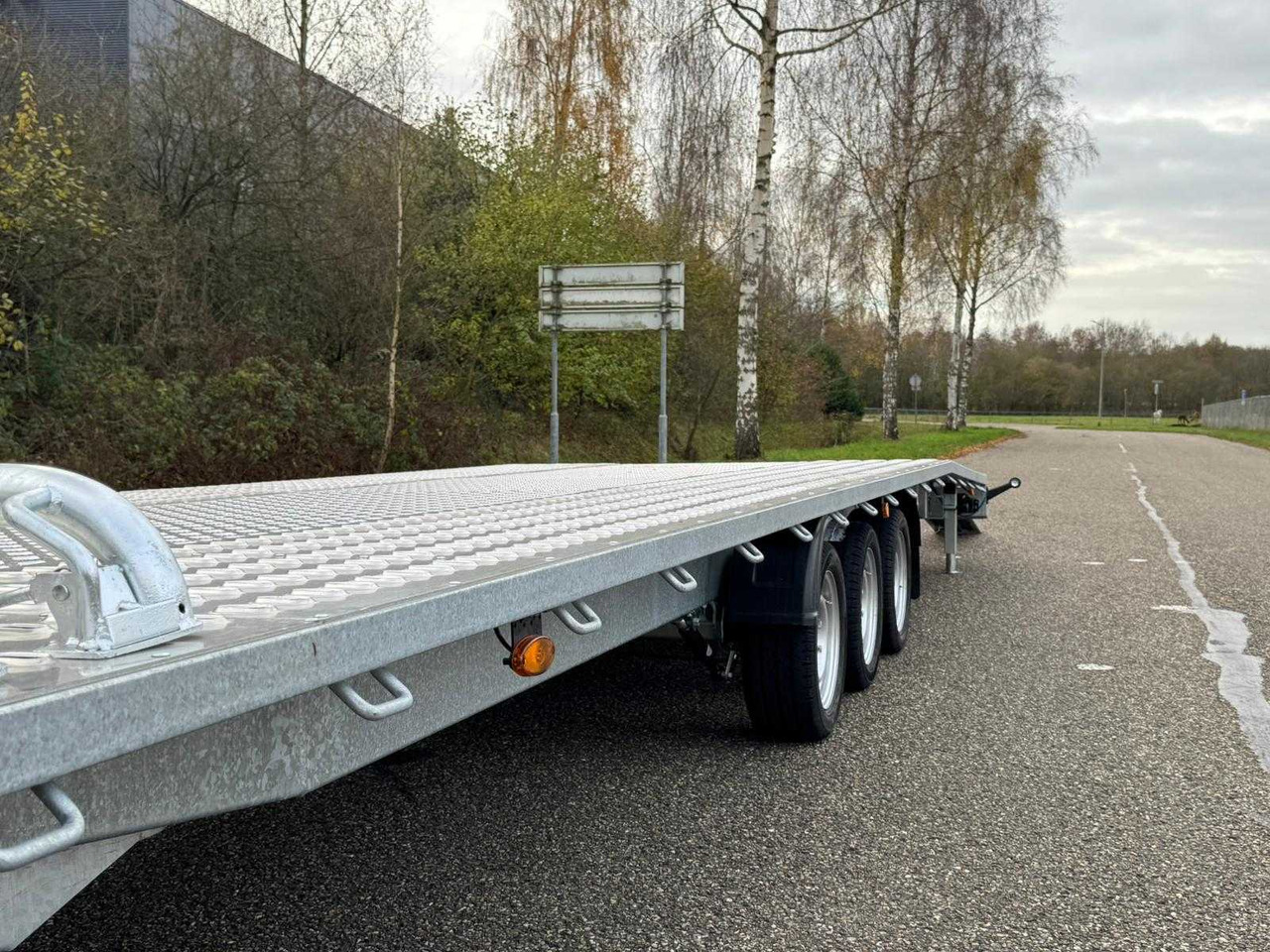 NIEWIADOW - CAR TRANSPORTER - 3 ASSER 2025 - WINCH + RAMPS - 01-WRP-6 - Anhänger: das Bild 3 NIEWIADOW - CAR TRANSPORTER - 3 ASSER 2025 - WINCH + RAMPS - 01-WRP-6 - Anhänger: das Bild 3