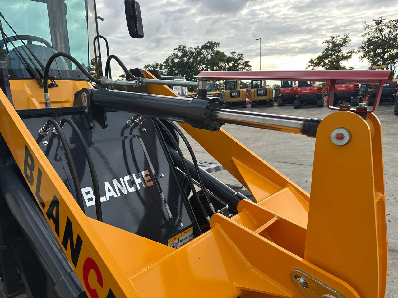 Radlader BLANCHE - 2025 - TW36 - WHEEL LOADER: das Bild 11 Radlader BLANCHE - 2025 - TW36 - WHEEL LOADER: das Bild 11