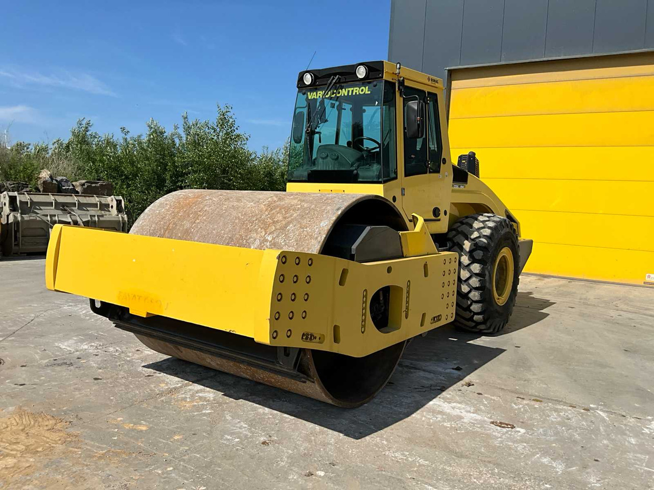 Bomag BW226 DH-4BVC - Walzenzug: das Bild 1 Bomag BW226 DH-4BVC - Walzenzug: das Bild 1
