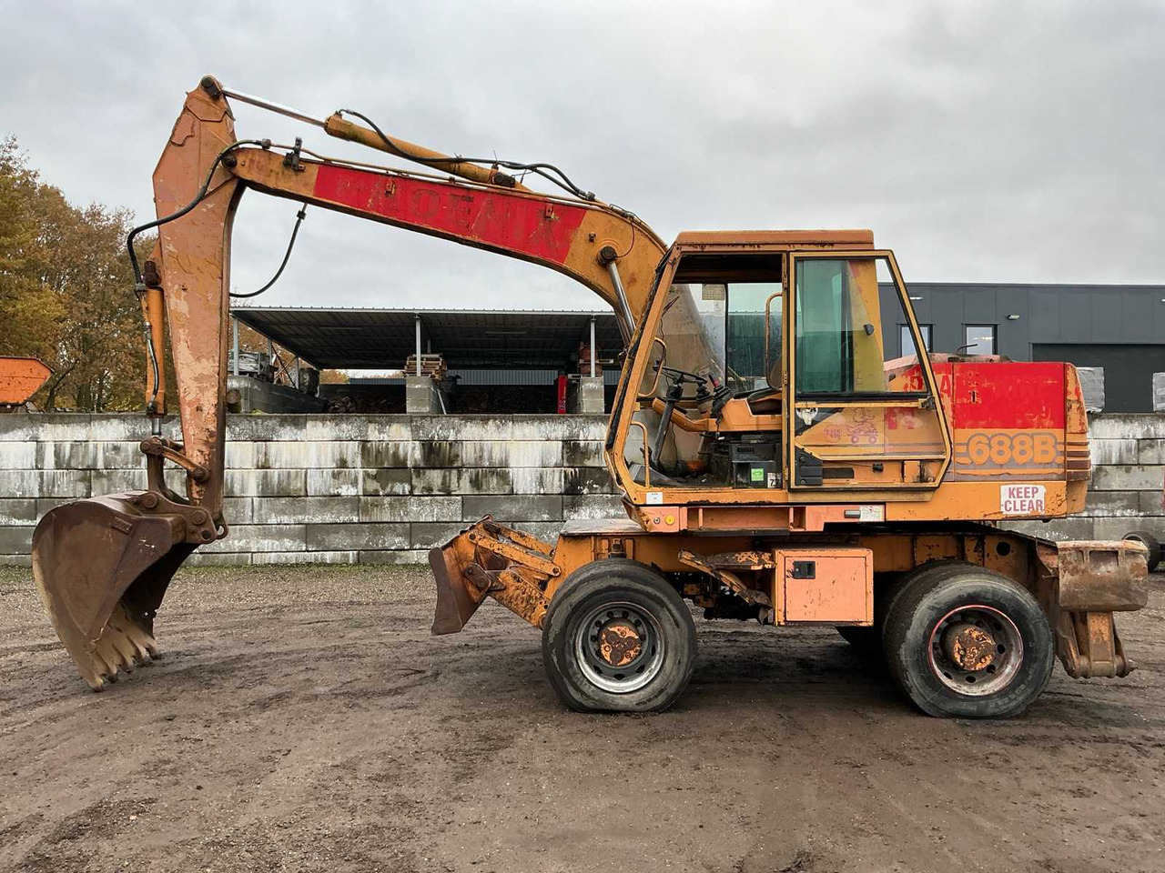 CASE 688B-P WHEELED EXCAVATOR - Mobilbagger: das Bild 2 CASE 688B-P WHEELED EXCAVATOR - Mobilbagger: das Bild 2