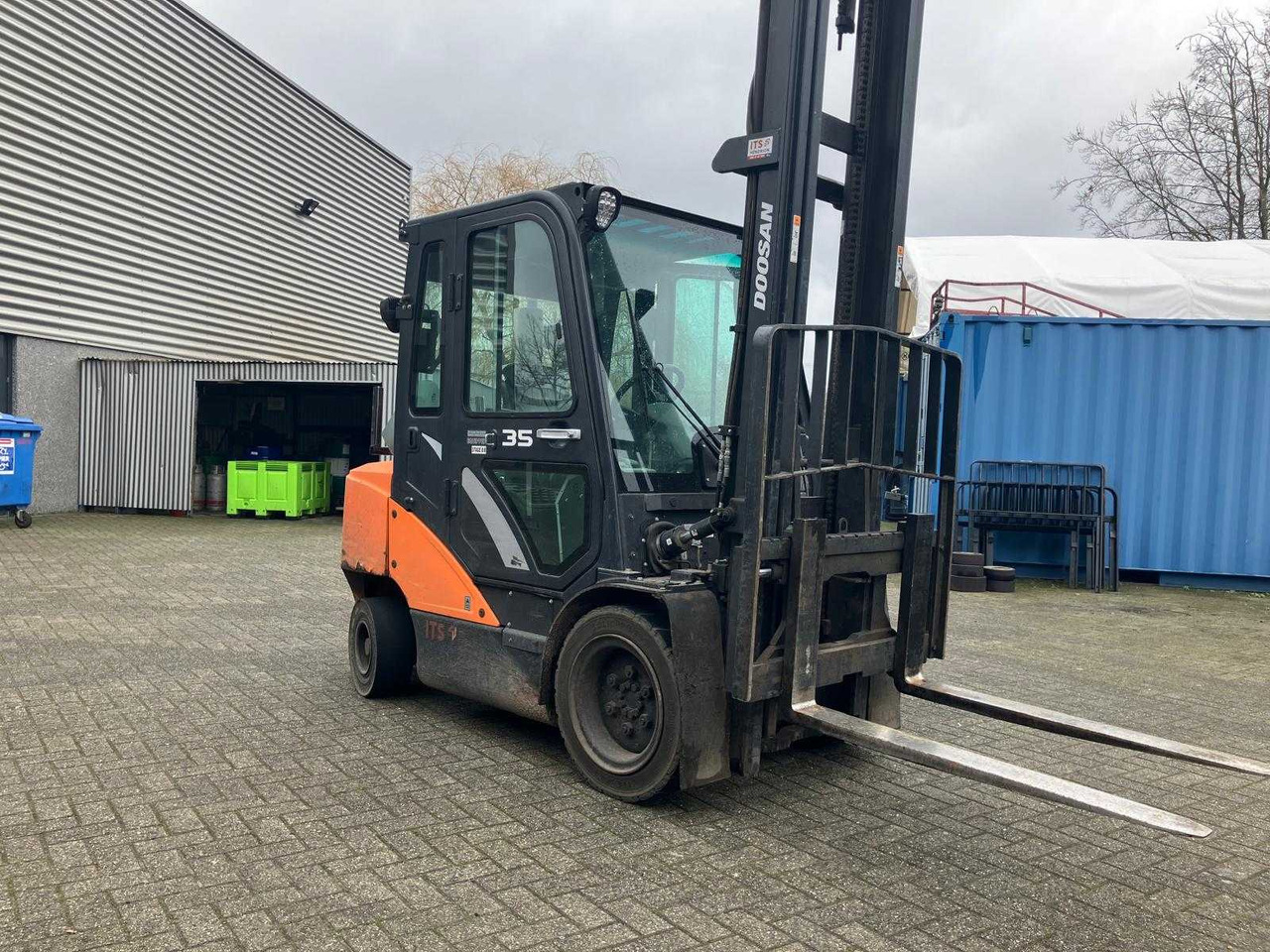 DOOSAN - D35C-7 - FORKLIFT - Gabelstapler: das Bild 3 DOOSAN - D35C-7 - FORKLIFT - Gabelstapler: das Bild 3