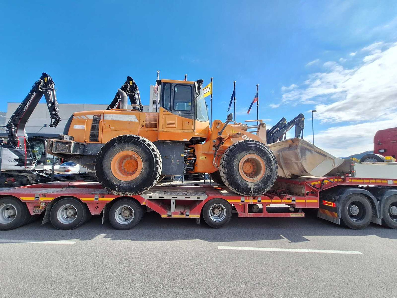 DOOSAN DL 300 - Radlader: das Bild 3 DOOSAN DL 300 - Radlader: das Bild 3