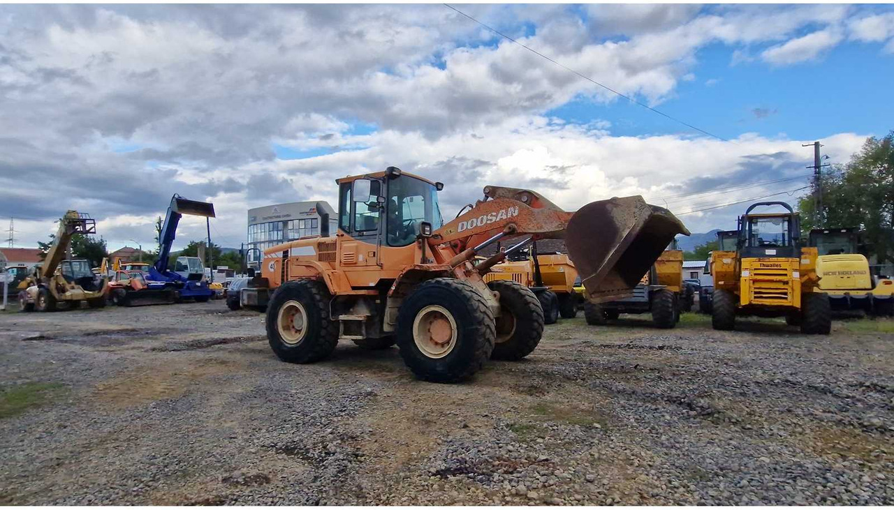DOOSAN DL200 - Radlader: das Bild 4 DOOSAN DL200 - Radlader: das Bild 4