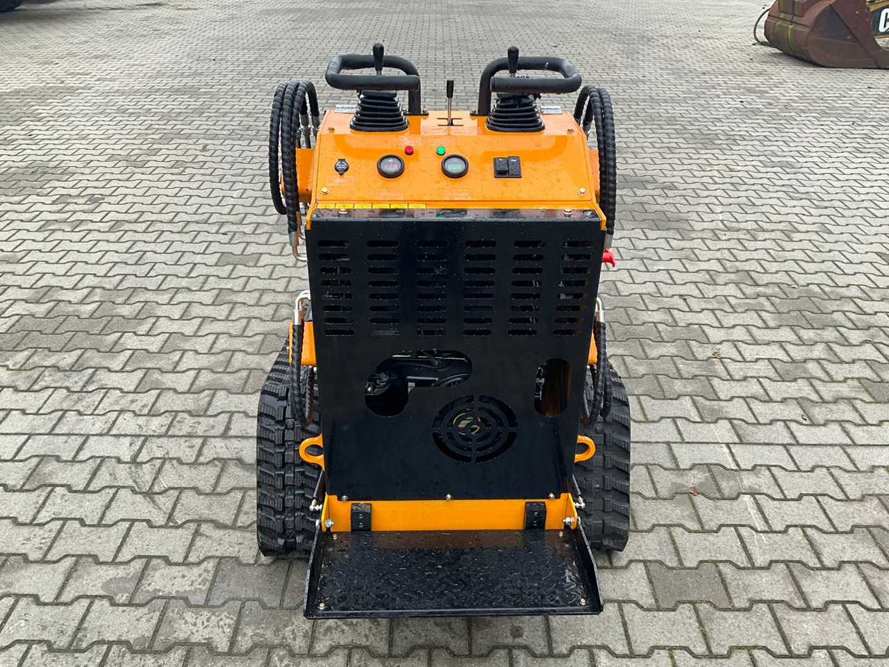 Kompaktlader DPC HT-320: das Bild 11