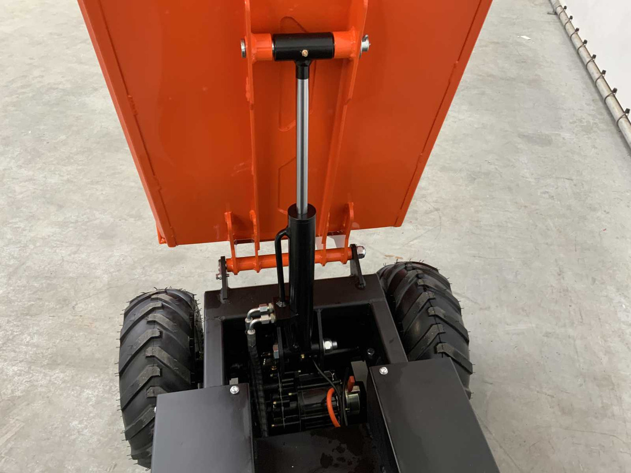 Muldenkipper/ Dumper Daewoo DWFMD500-E: das Bild 11