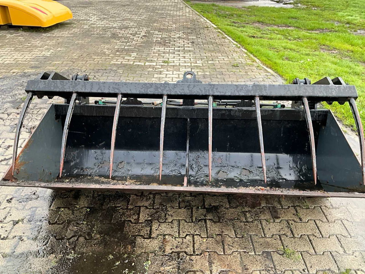 De Vos PBZ2300 - Frontlader für Traktor: das Bild 5 De Vos PBZ2300 - Frontlader für Traktor: das Bild 5