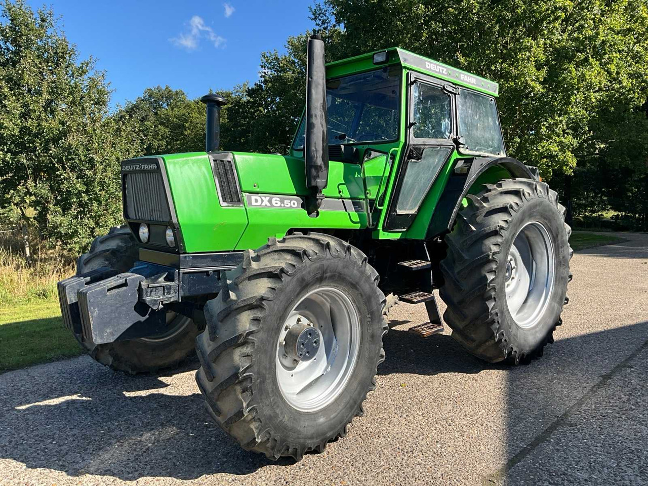 Deutz-Fahr DX 6.50 - Traktor: das Bild 1 Deutz-Fahr DX 6.50 - Traktor: das Bild 1