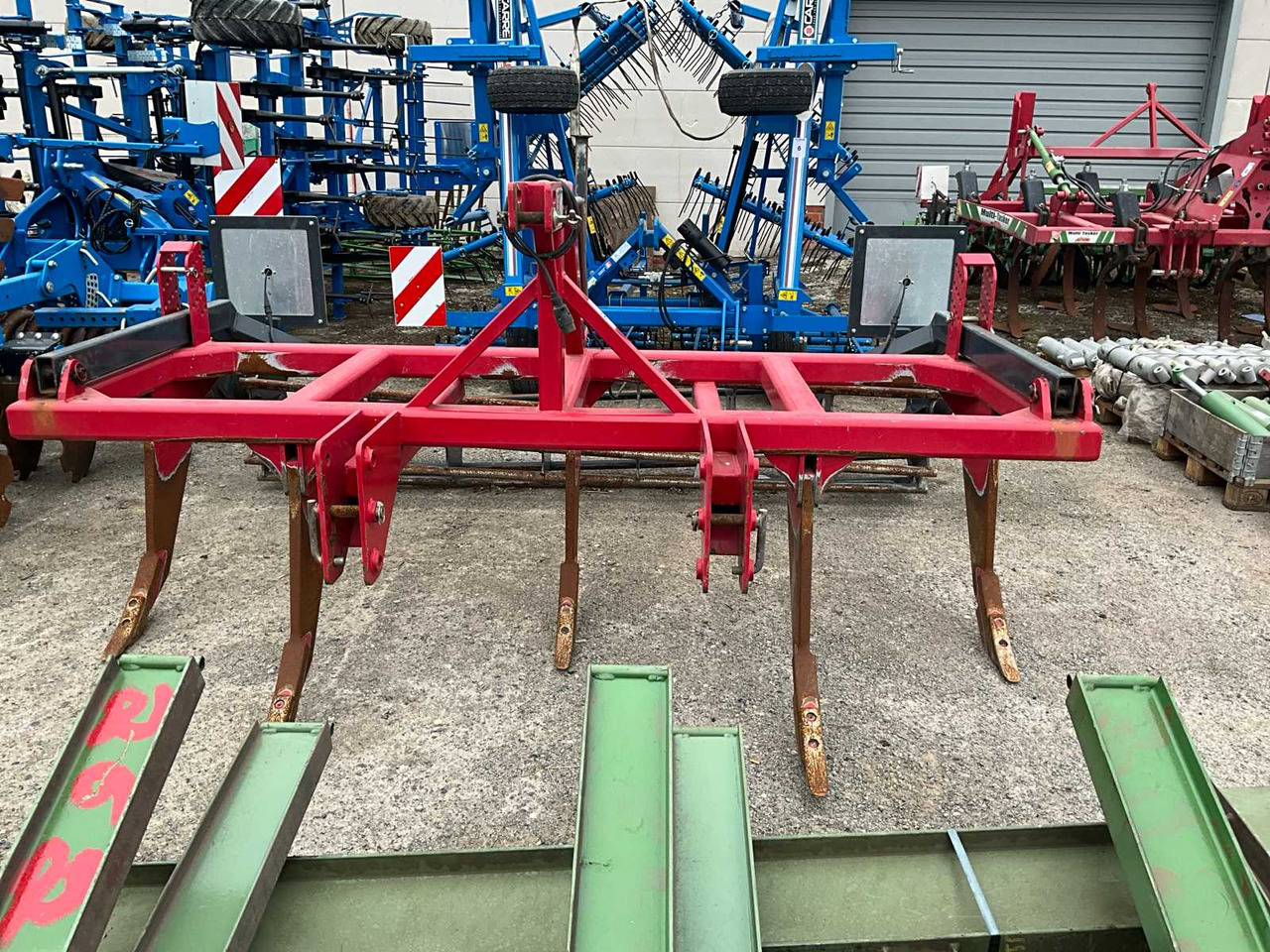 Devos Agri DG5TBR - Grubber: das Bild 2 Devos Agri DG5TBR - Grubber: das Bild 2