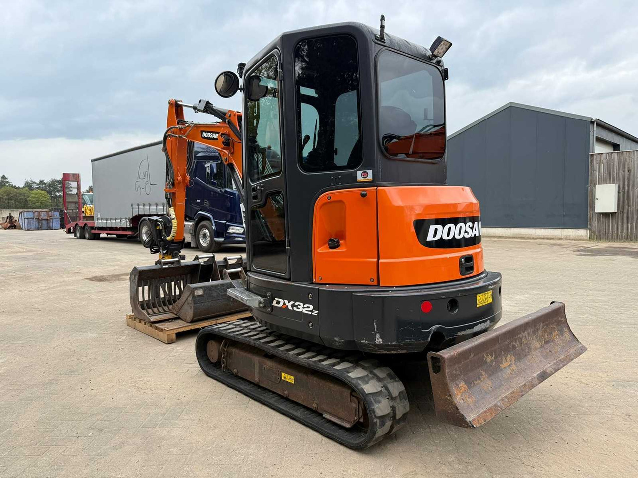 Doosan DX32Z - Kettenbagger: das Bild 5 Doosan DX32Z - Kettenbagger: das Bild 5