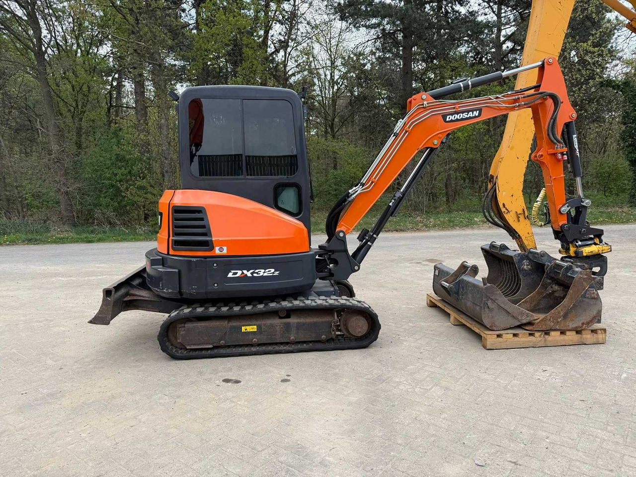 Doosan DX32Z - Kettenbagger: das Bild 2 Doosan DX32Z - Kettenbagger: das Bild 2