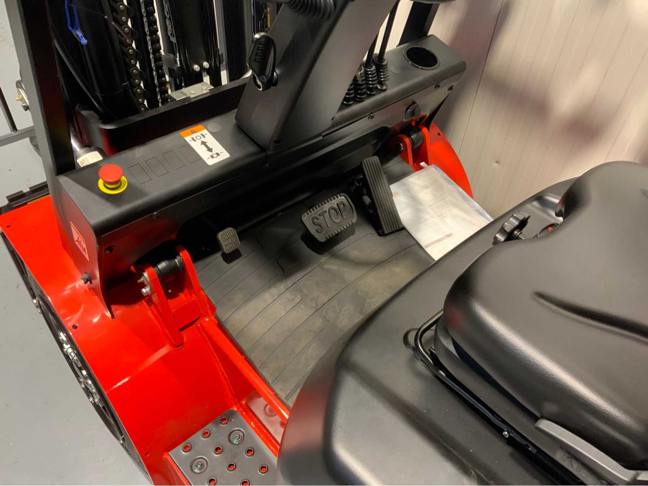 Gabelstapler EP 3500KG LIFTING CAPACITY- 4.8 METER PLYWOOD, FREE-LIFT, SIDE-SHIFT FORKLIFT: das Bild 11 Gabelstapler EP 3500KG LIFTING CAPACITY- 4.8 METER PLYWOOD, FREE-LIFT, SIDE-SHIFT FORKLIFT: das Bild 11