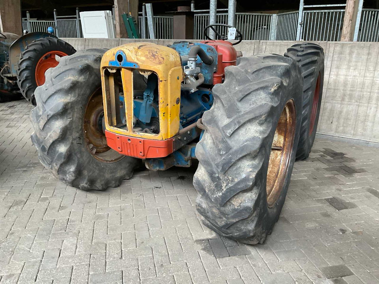 Fordson Major County Super 4 - Traktor: das Bild 1 Fordson Major County Super 4 - Traktor: das Bild 1