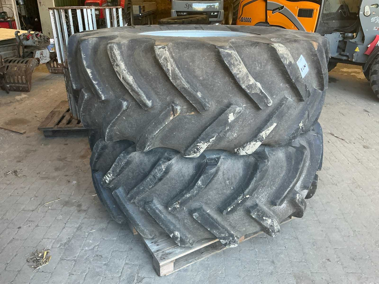 Goodyear - Felgen und Reifen für Traktor: das Bild 2 Goodyear - Felgen und Reifen für Traktor: das Bild 2