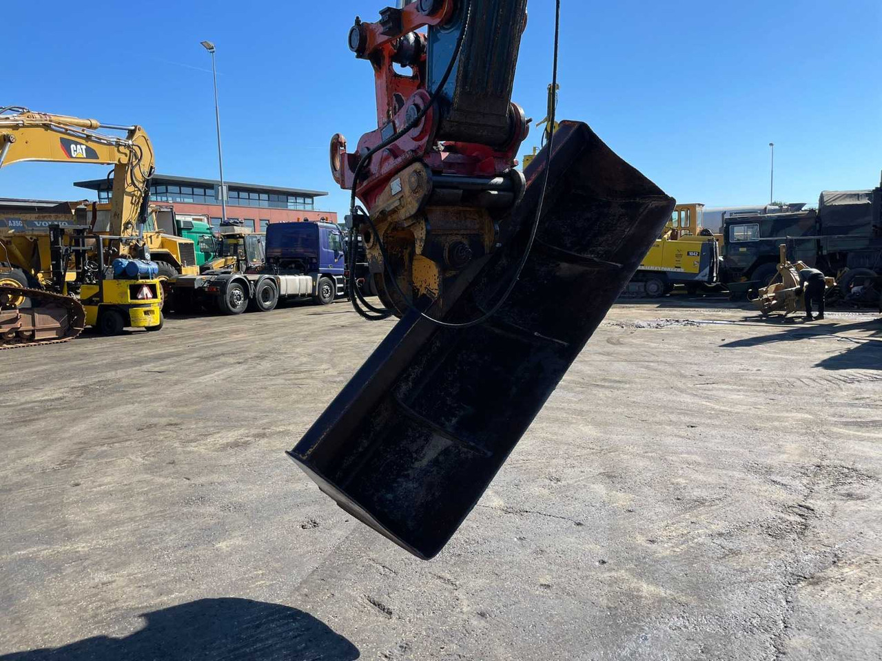 Hitachi ZX250LCN-3 - Kettenbagger: das Bild 2 Hitachi ZX250LCN-3 - Kettenbagger: das Bild 2