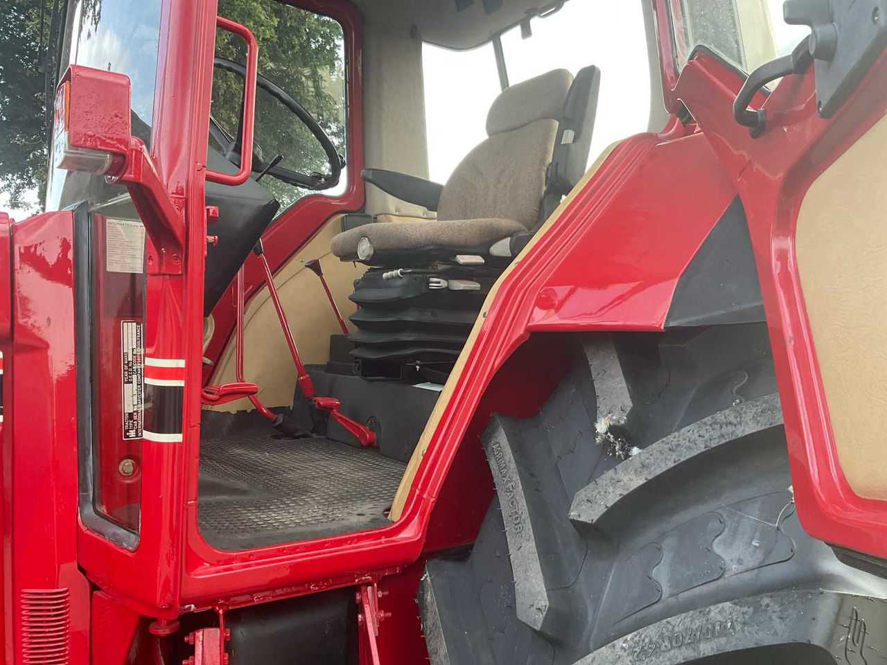 Traktor International 1455 XL: das Bild 12