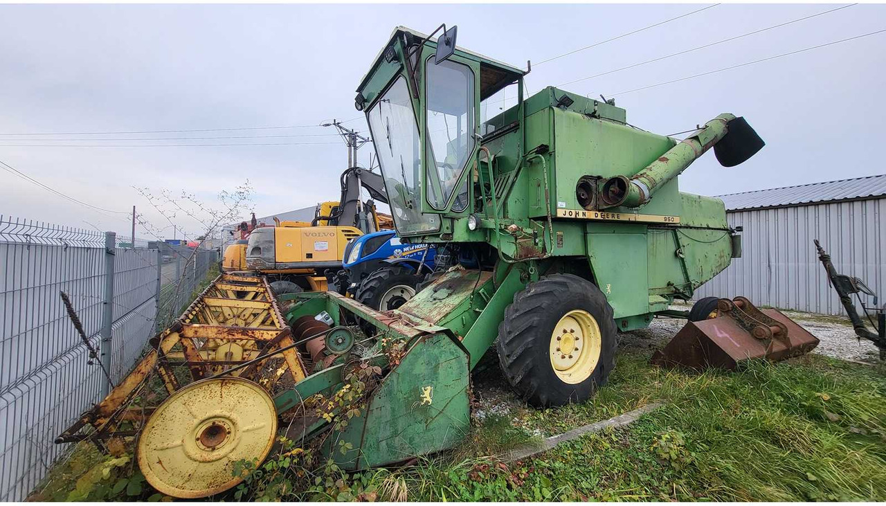 JOHN DEERE 950 COMBINE HARVESTER - Mähdrescher: das Bild 1 JOHN DEERE 950 COMBINE HARVESTER - Mähdrescher: das Bild 1