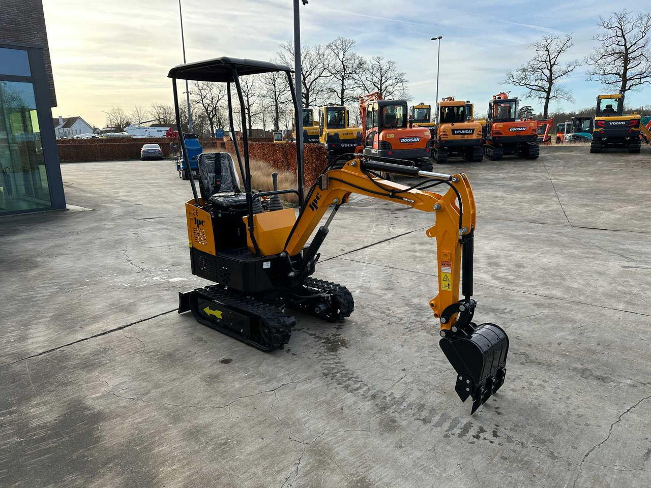 JPC HT12 - Minibagger: das Bild 3 JPC HT12 - Minibagger: das Bild 3