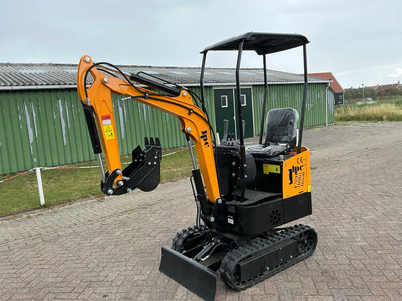 JPC HT12 - Minibagger: das Bild 2 JPC HT12 - Minibagger: das Bild 2