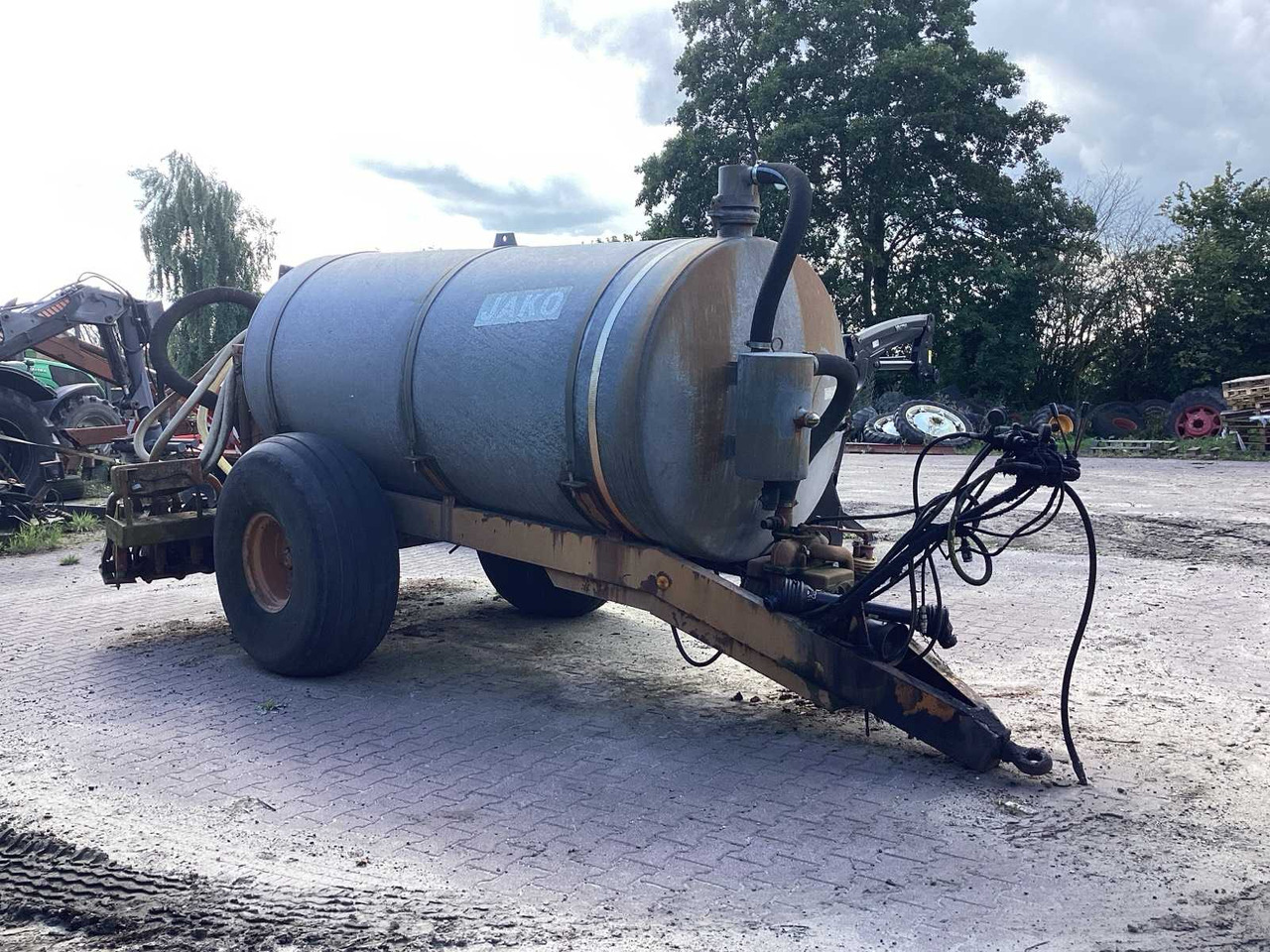Jako - Düngetechnik: das Bild 2 Jako - Düngetechnik: das Bild 2