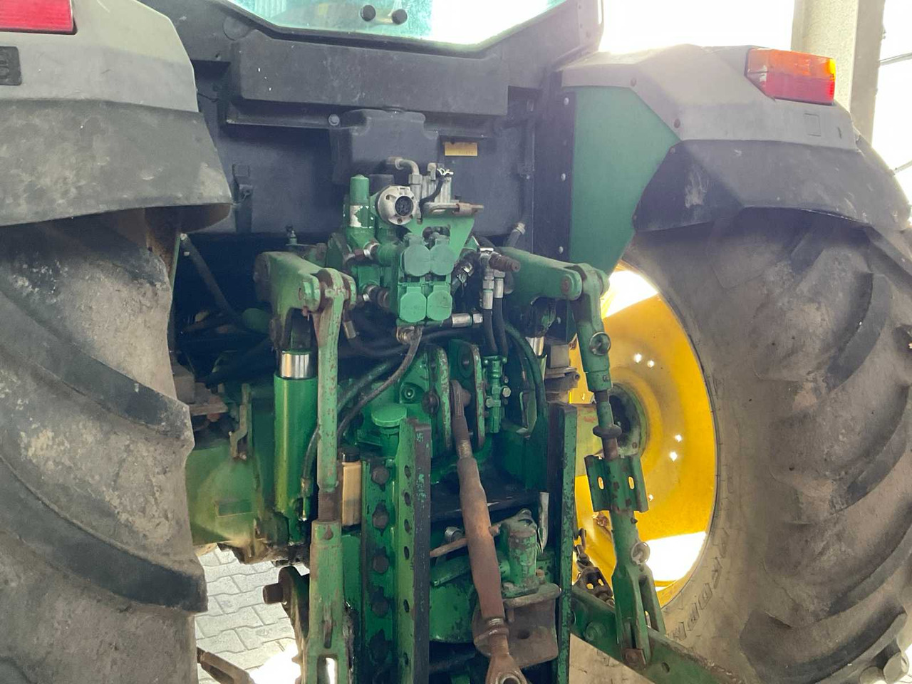 Traktor John Deere 6310: das Bild 11