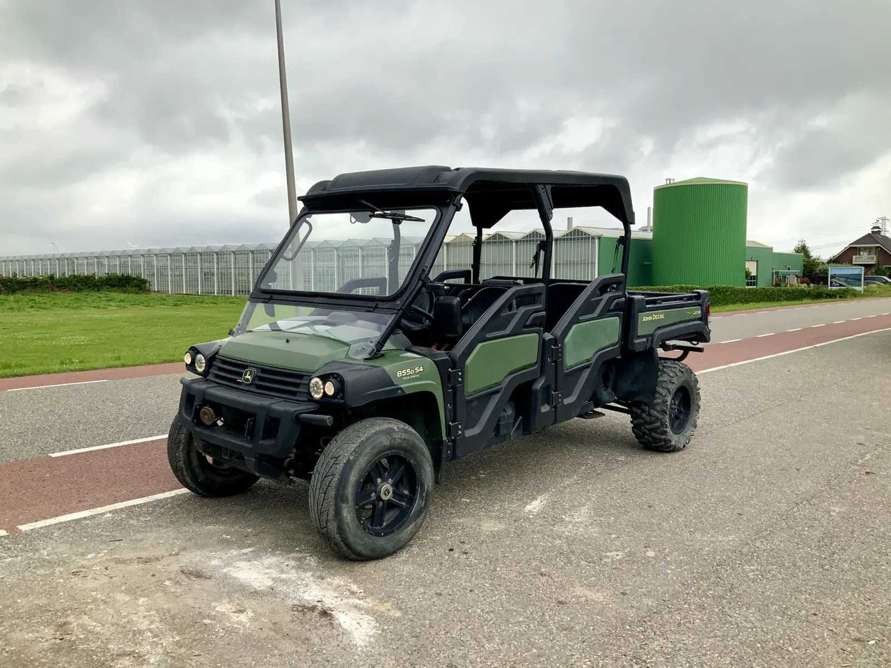 John deere Gator XUV 4x4 IRS - Kommunaltraktor: das Bild 1 John deere Gator XUV 4x4 IRS - Kommunaltraktor: das Bild 1