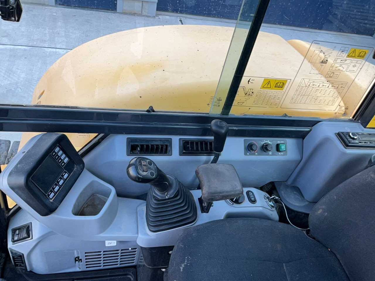Kettenbagger Komatsu PC80MR: das Bild 8