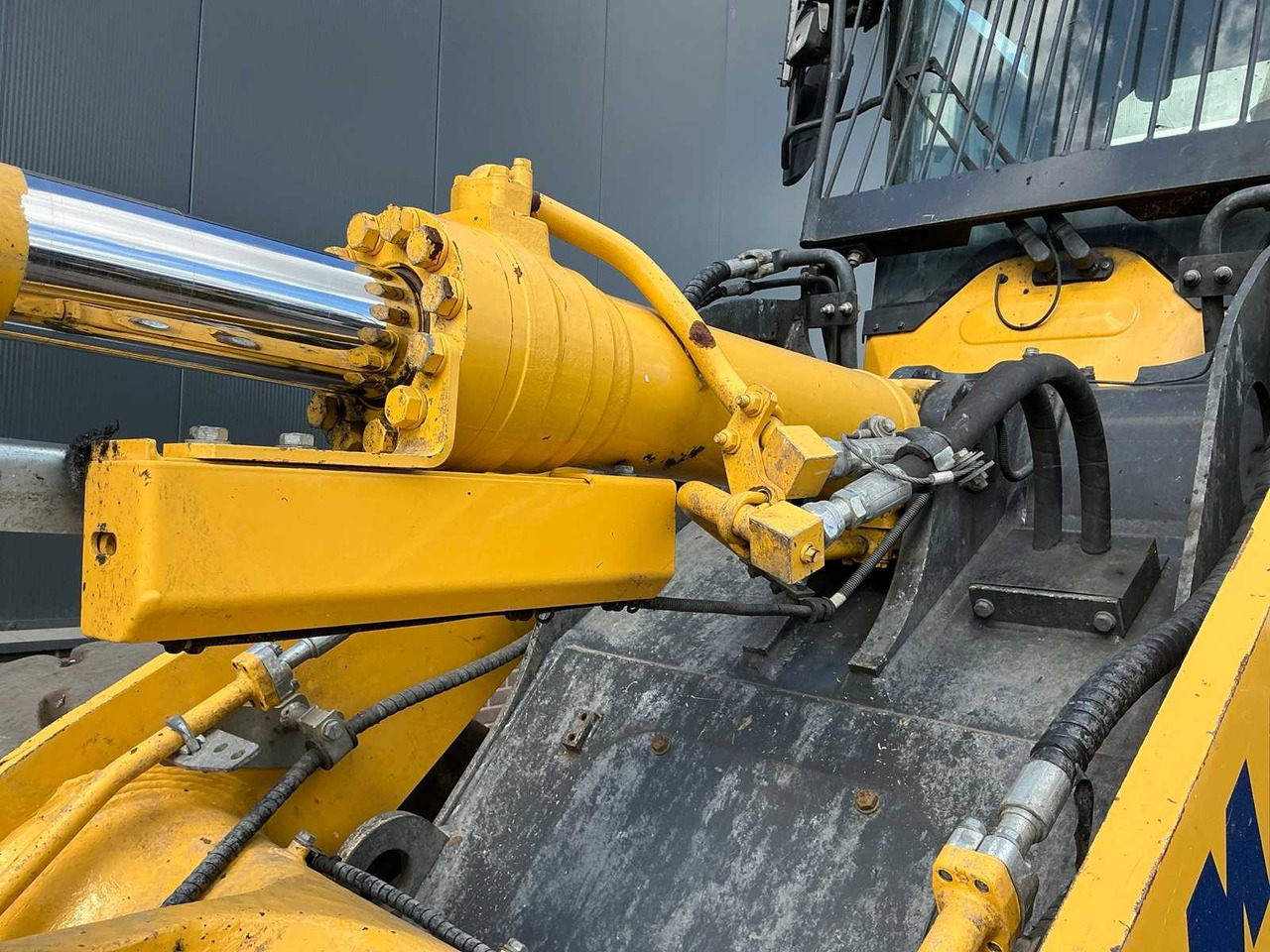 Radlader Komatsu WA270-8EO: das Bild 11