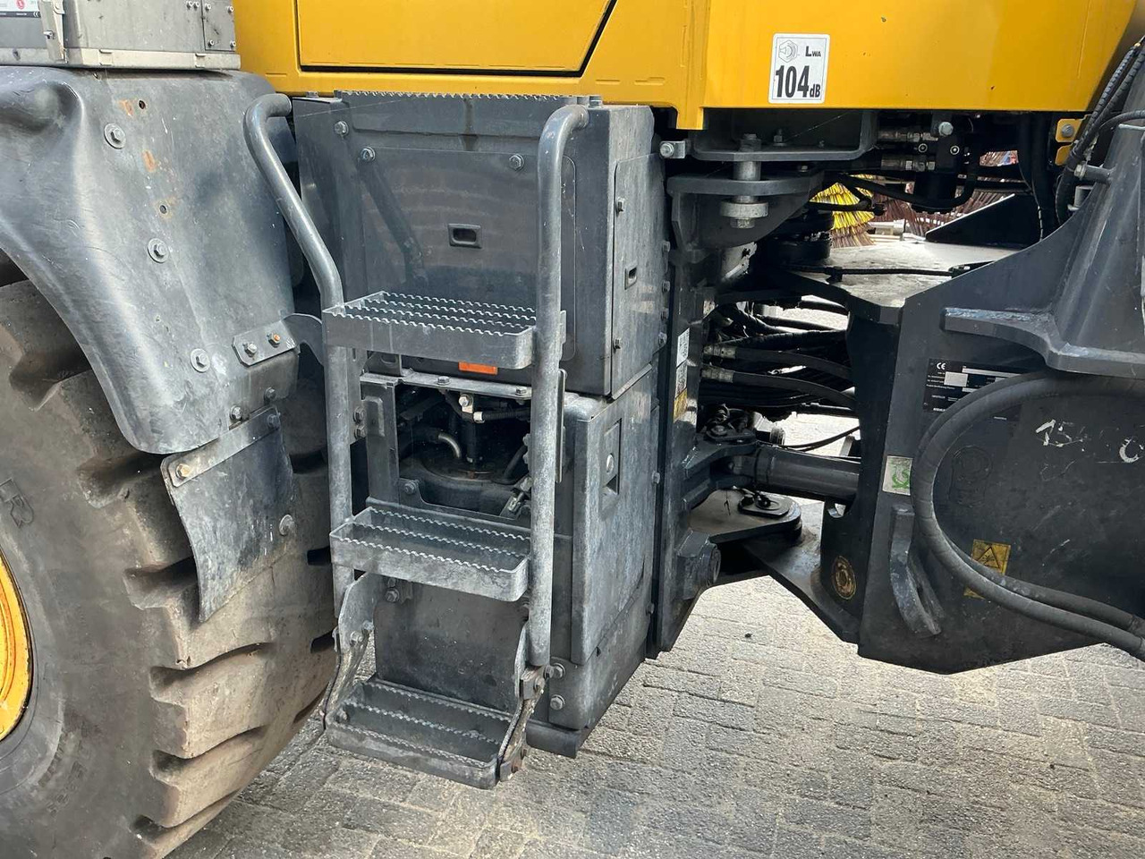 Radlader Komatsu WA270-8EO: das Bild 44