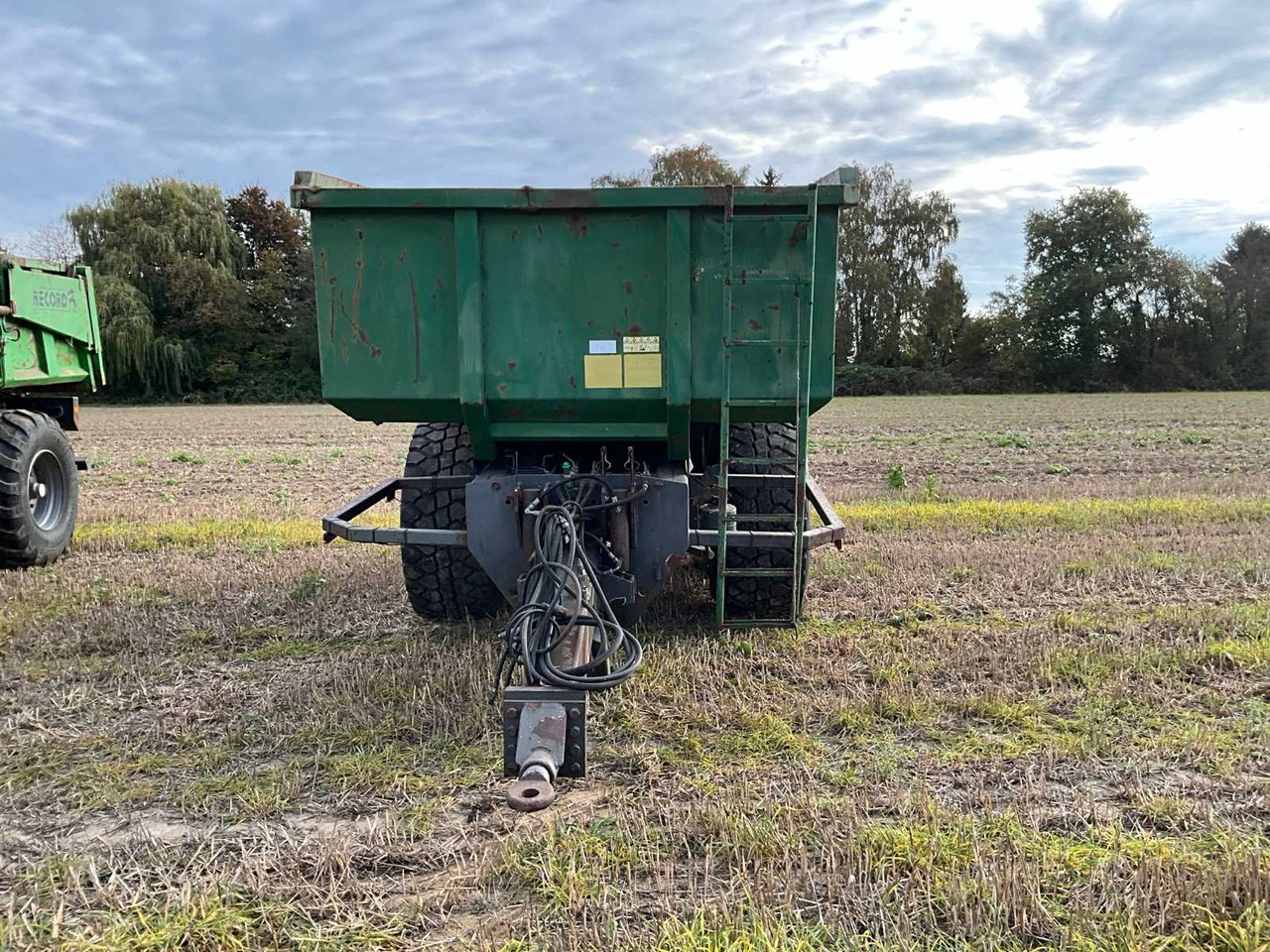 Krampe T24 - Landwirtschaftlicher Kipper: das Bild 2 Krampe T24 - Landwirtschaftlicher Kipper: das Bild 2