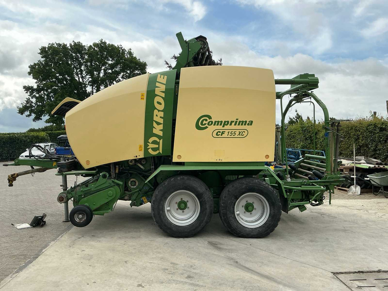 Krone Comprima CF 155 XC - Rundballenpresse, Ballenwickelgerät: das Bild 2 Krone Comprima CF 155 XC - Rundballenpresse, Ballenwickelgerät: das Bild 2