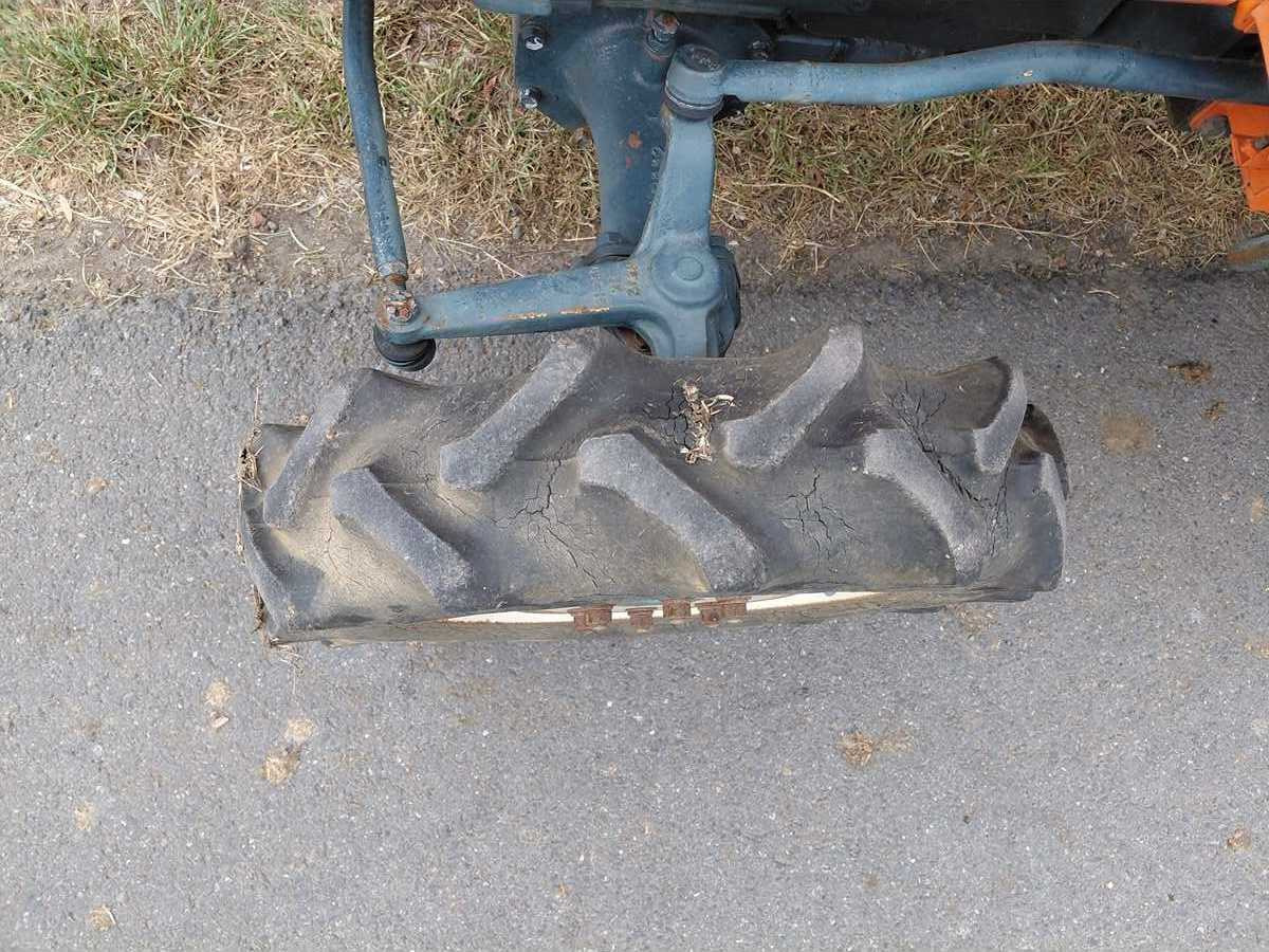Kleintraktor Kubota B17: das Bild 13