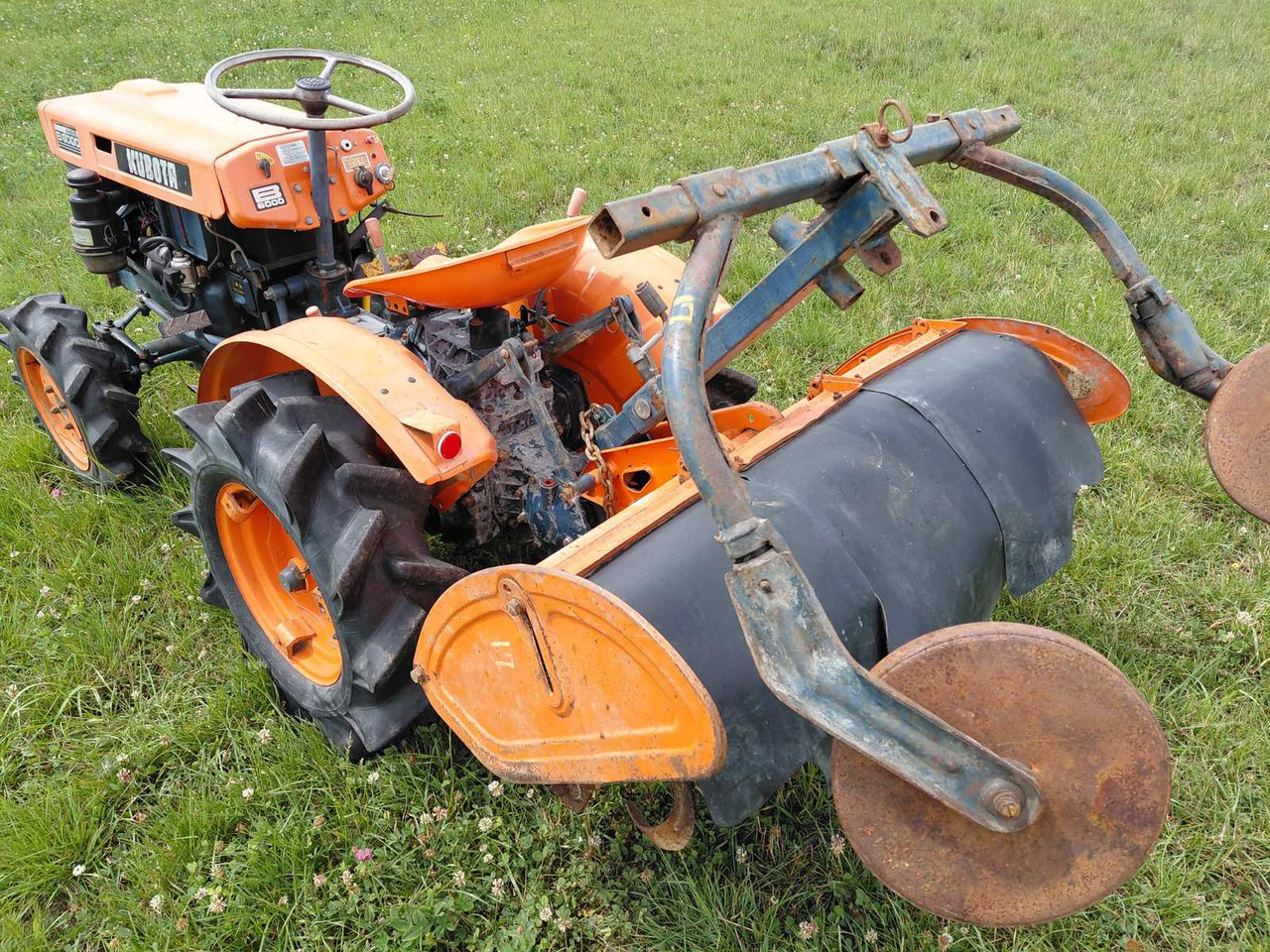 Kubota B6000 - Kleintraktor: das Bild 5 Kubota B6000 - Kleintraktor: das Bild 5