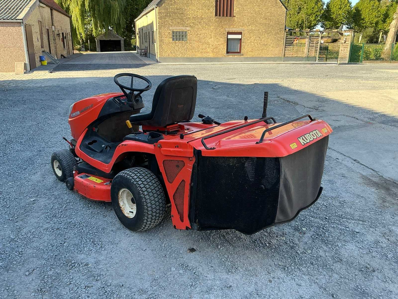 Kubota GR1600EC2 - Rasenmäher: das Bild 3 Kubota GR1600EC2 - Rasenmäher: das Bild 3