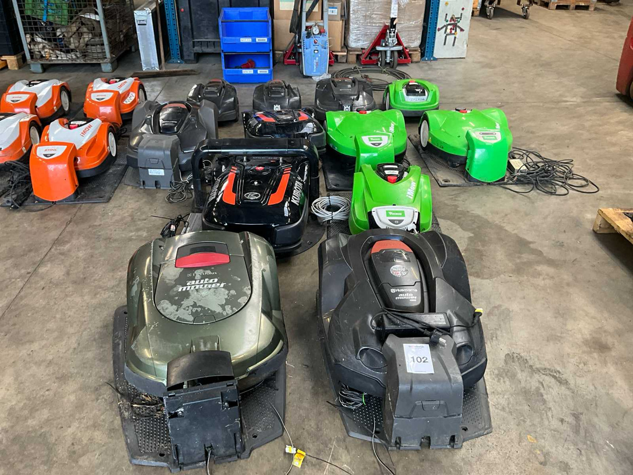Kubota/Viking/Husqvarna - Rasenmäher: das Bild 2 Kubota/Viking/Husqvarna - Rasenmäher: das Bild 2