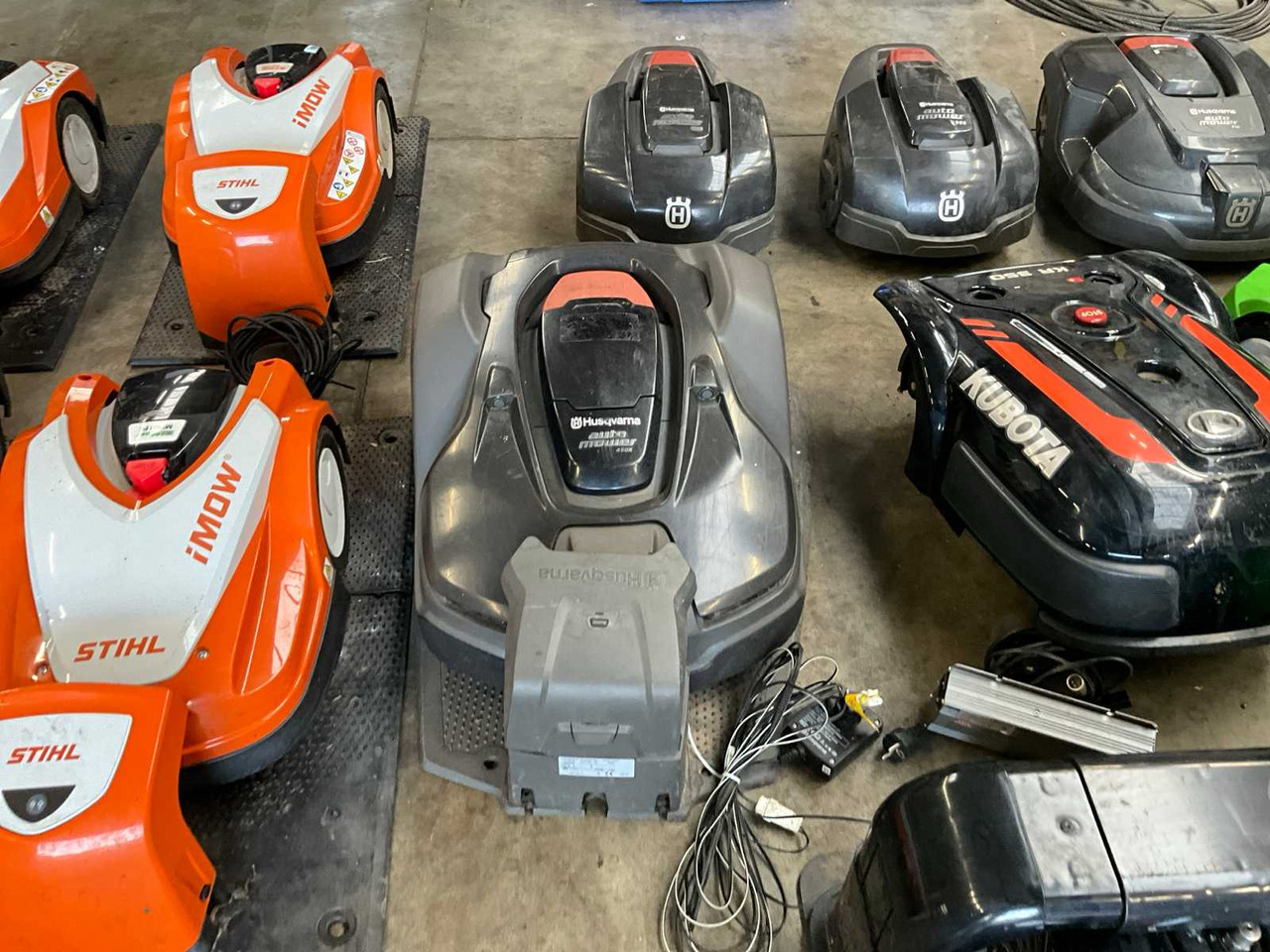 Kubota/Viking/Husqvarna - Rasenmäher: das Bild 4 Kubota/Viking/Husqvarna - Rasenmäher: das Bild 4