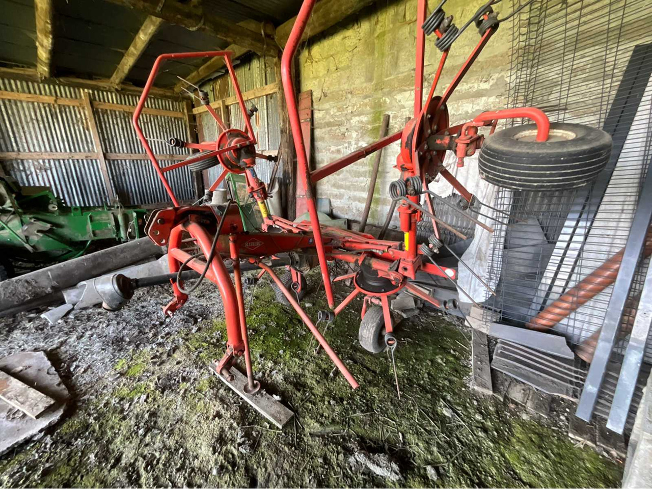 Kuhn GF 5001 MH - Krautschläger: das Bild 3 Kuhn GF 5001 MH - Krautschläger: das Bild 3
