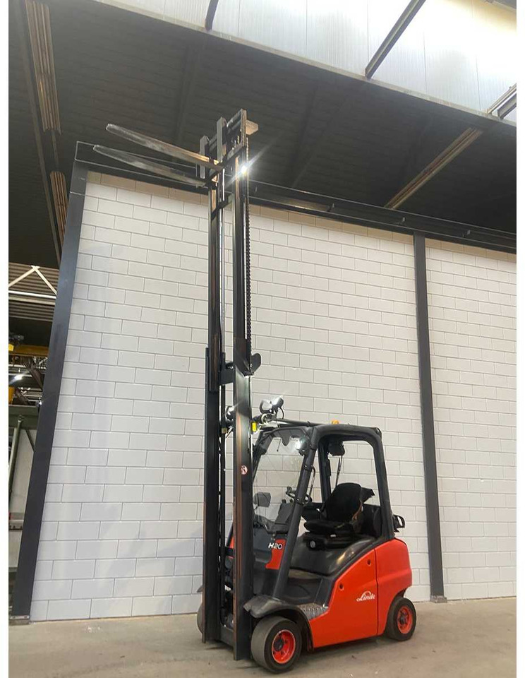 LINDE - 2013 - H20T - FORKLIFT TRUCK - SIDE-SHIFT - Gabelstapler: das Bild 3 LINDE - 2013 - H20T - FORKLIFT TRUCK - SIDE-SHIFT - Gabelstapler: das Bild 3