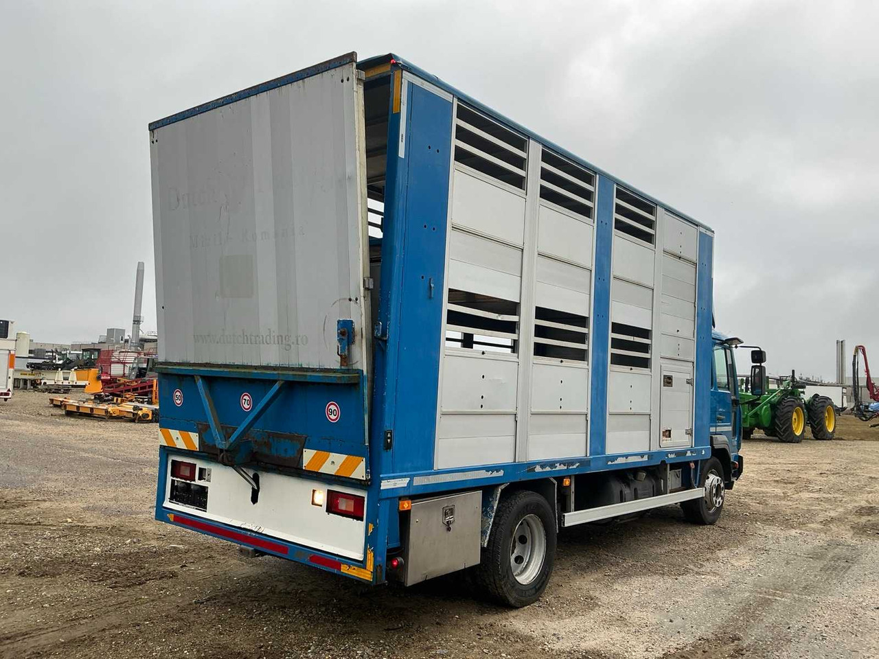 2004 VOLVO FL6L 4X2R LIVESTOCK TRUCK - LKW: das Bild 4 2004 VOLVO FL6L 4X2R LIVESTOCK TRUCK - LKW: das Bild 4