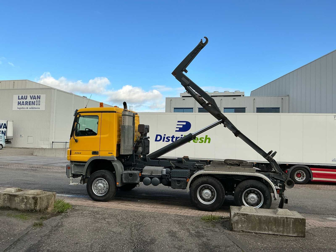 2007 MERCEDES ACTROS 3344 TRUCK - LKW: das Bild 3 2007 MERCEDES ACTROS 3344 TRUCK - LKW: das Bild 3