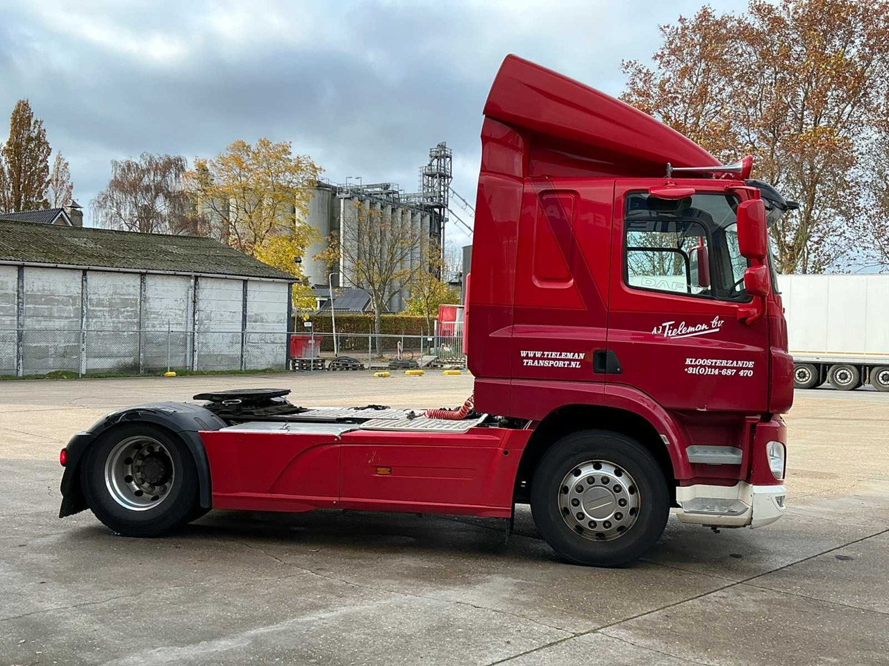 2015 DAF CF370FT SEMI-TRAILER TRACTOR - LKW: das Bild 5 2015 DAF CF370FT SEMI-TRAILER TRACTOR - LKW: das Bild 5