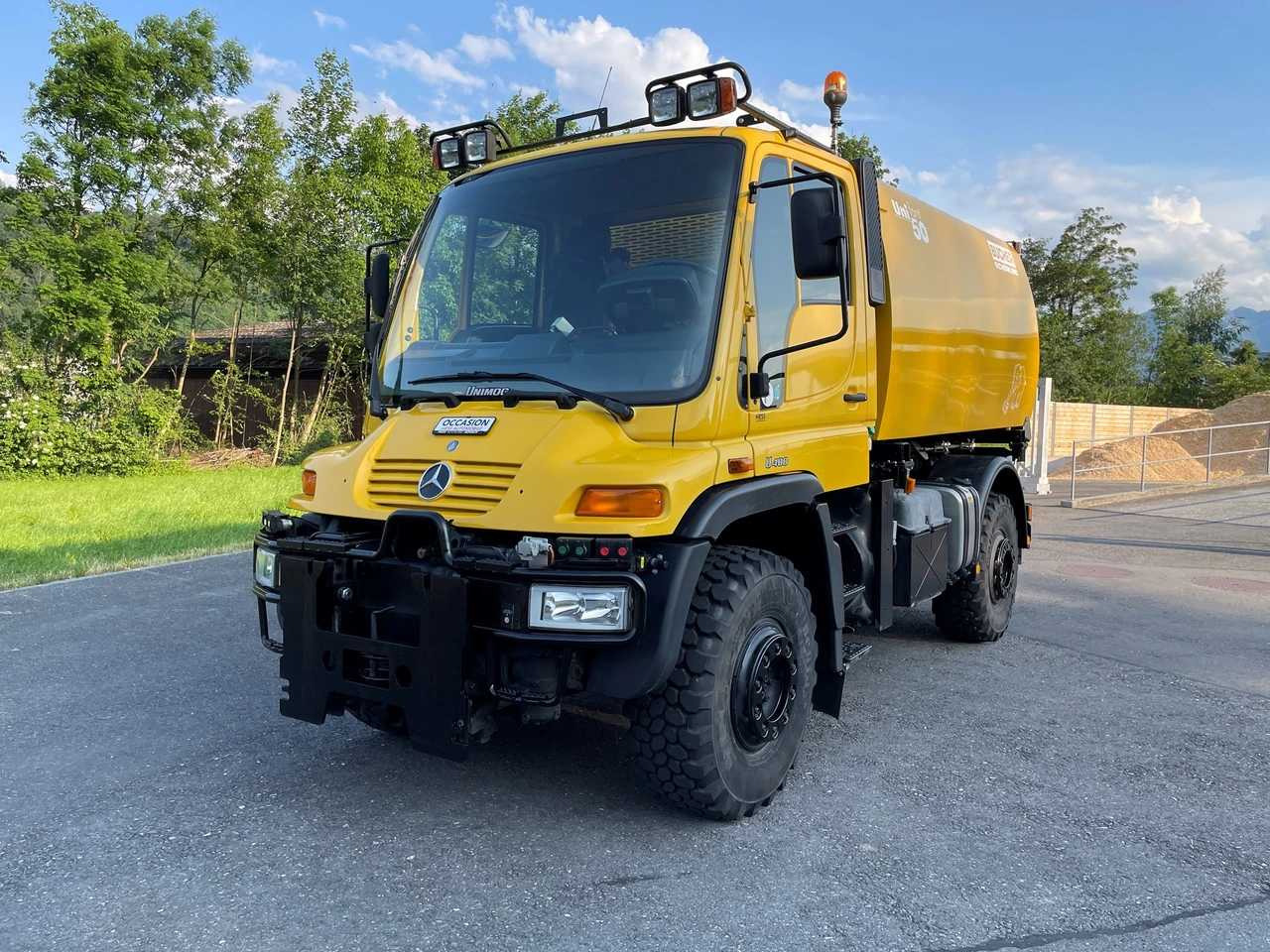 MERCEDES-BENZ - UNIMOG - 2001 - KOMMOBIL (UNIMOG) U400 - LKW: das Bild 2 MERCEDES-BENZ - UNIMOG - 2001 - KOMMOBIL (UNIMOG) U400 - LKW: das Bild 2