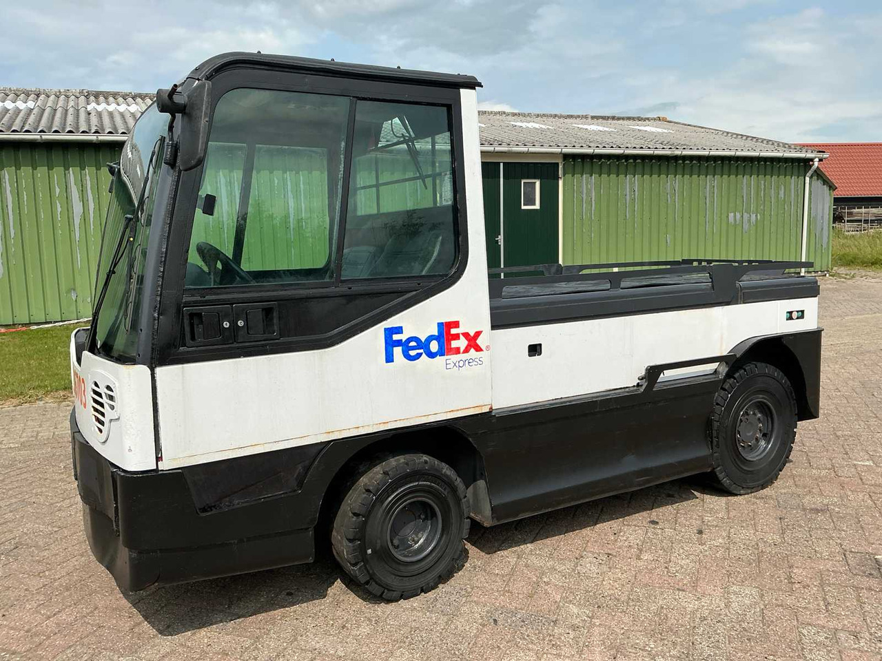 Linde P250 - Kommunaltraktor: das Bild 1 Linde P250 - Kommunaltraktor: das Bild 1
