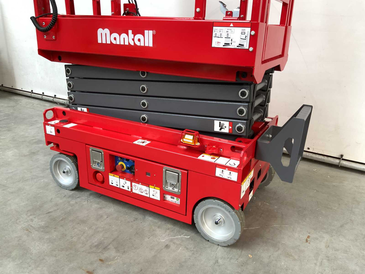 Arbeitsbühne MANTALL XE-60 MINI - SCISSOR LIFT AERIAL PLATFORM 6.4M 2024: das Bild 7 Arbeitsbühne MANTALL XE-60 MINI - SCISSOR LIFT AERIAL PLATFORM 6.4M 2024: das Bild 7