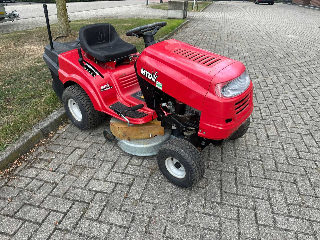 MTD LE 125-92h - Rasenmäher: das Bild 1 MTD LE 125-92h - Rasenmäher: das Bild 1