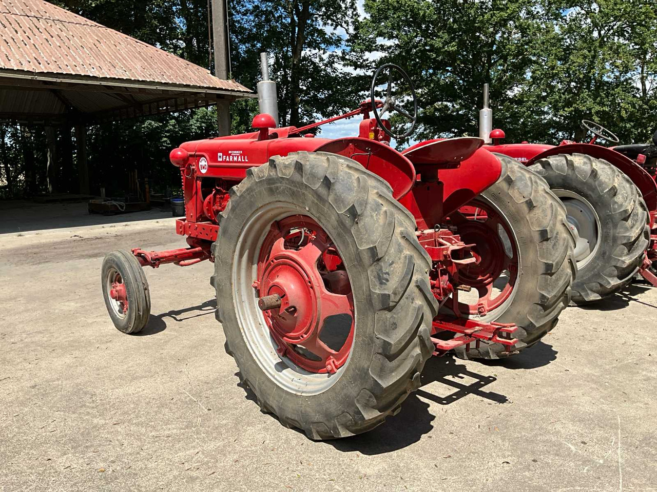 Mc cormick Farmall Super BMD - Traktor: das Bild 4 Mc cormick Farmall Super BMD - Traktor: das Bild 4