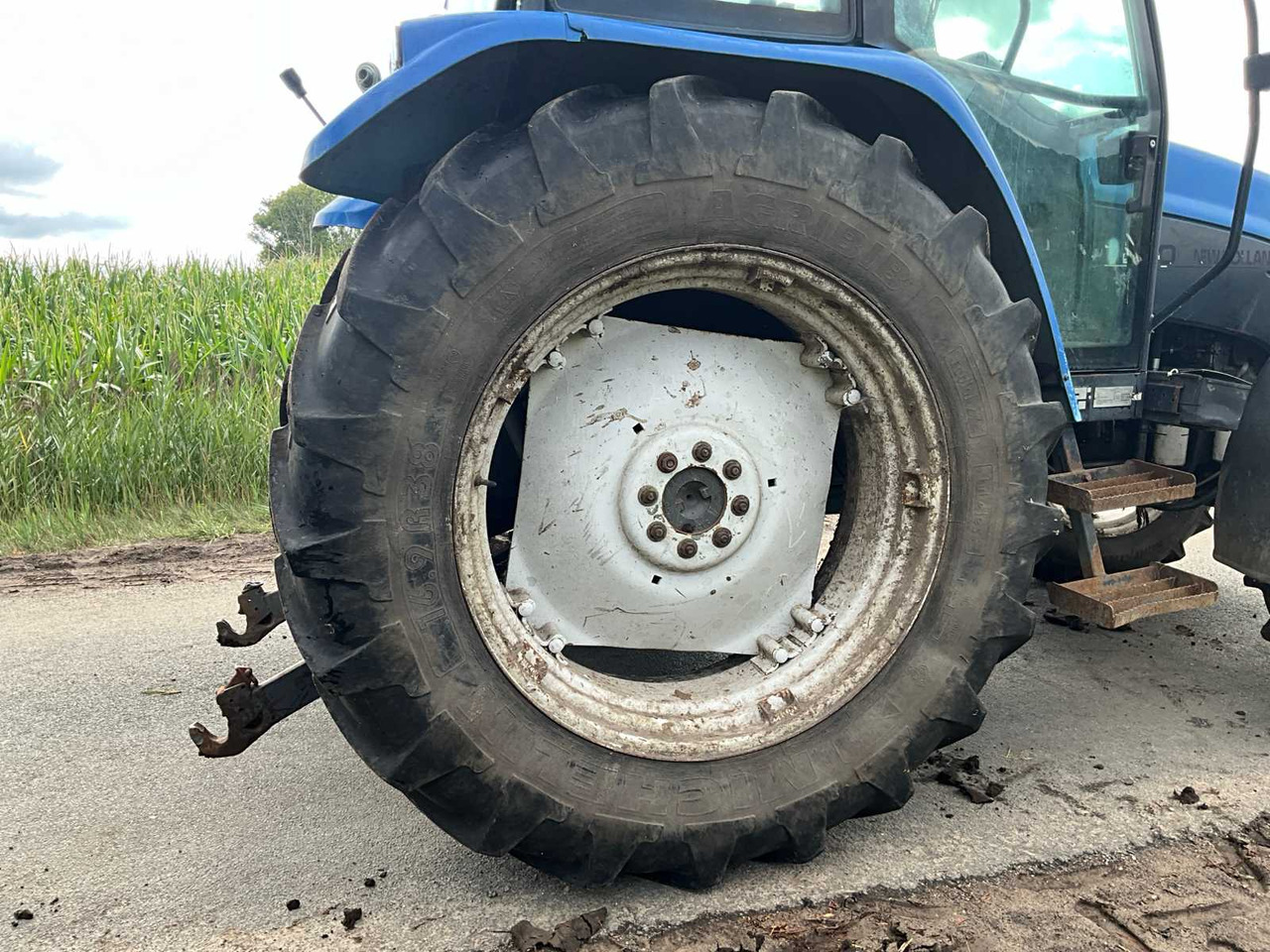 Traktor New Holland TL90: das Bild 15