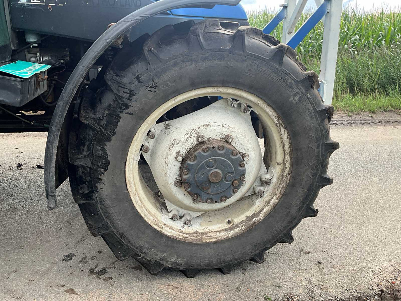 Traktor New Holland TL90: das Bild 16